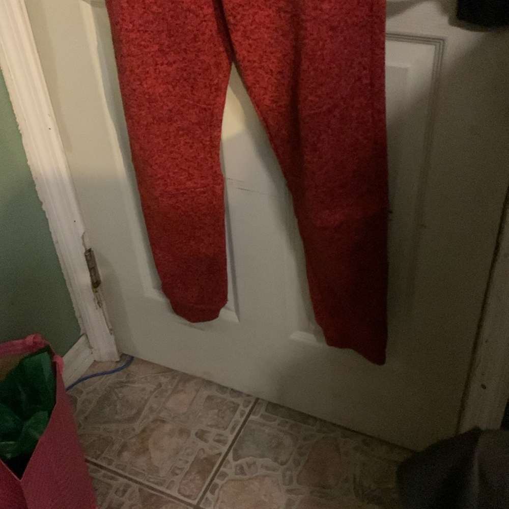 Comfy Sweats!!!! - Picture 3 of 5
